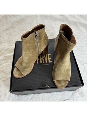 Frye Danica Peep Bootie Sand Suede Peep Toe Ankle Boots 5.5